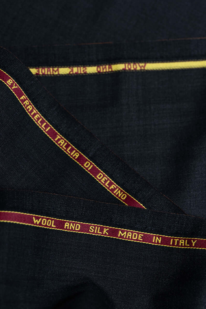 Wool & Silk Fine Suiting in Charcoal Sharkskin from Tallia Di Delfino - Yoo's Club