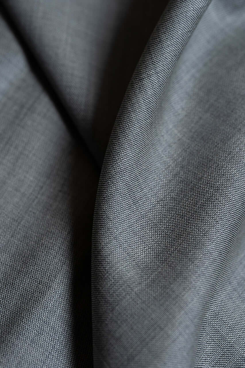 Wool & Silk Fine Suiting in Grey Sharkskin from Tallia Di Delfino - Yoo's Club