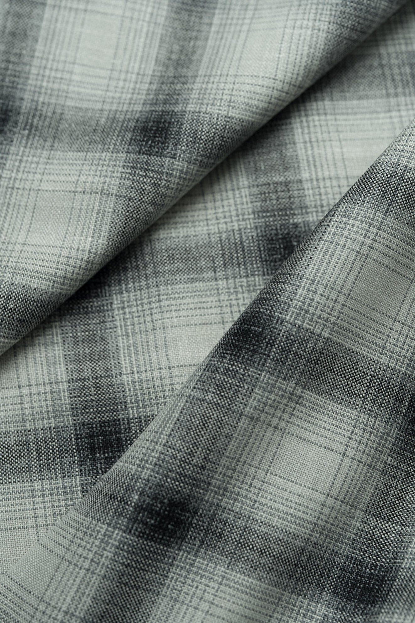 LaGondola Suit Fabric-E.Thomas GC50128 E.Thomas Black & White Plaid Jacketing