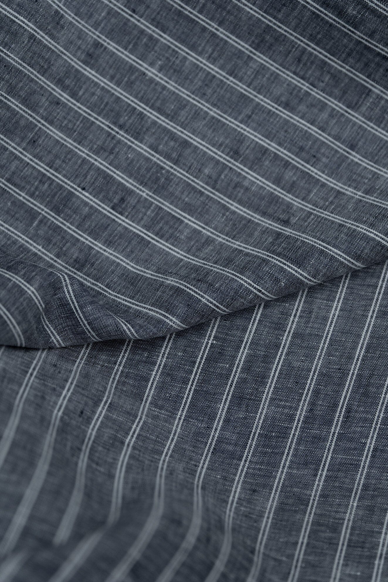 Shirt Fabrics-LaGondola Dark Navy Stripe Linen for Shirt