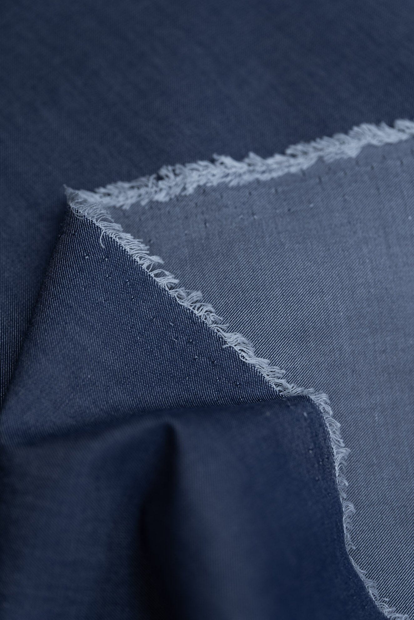 Shirt Fabrics-LaGondola Indigo Water-resistant Cotton for Shirt