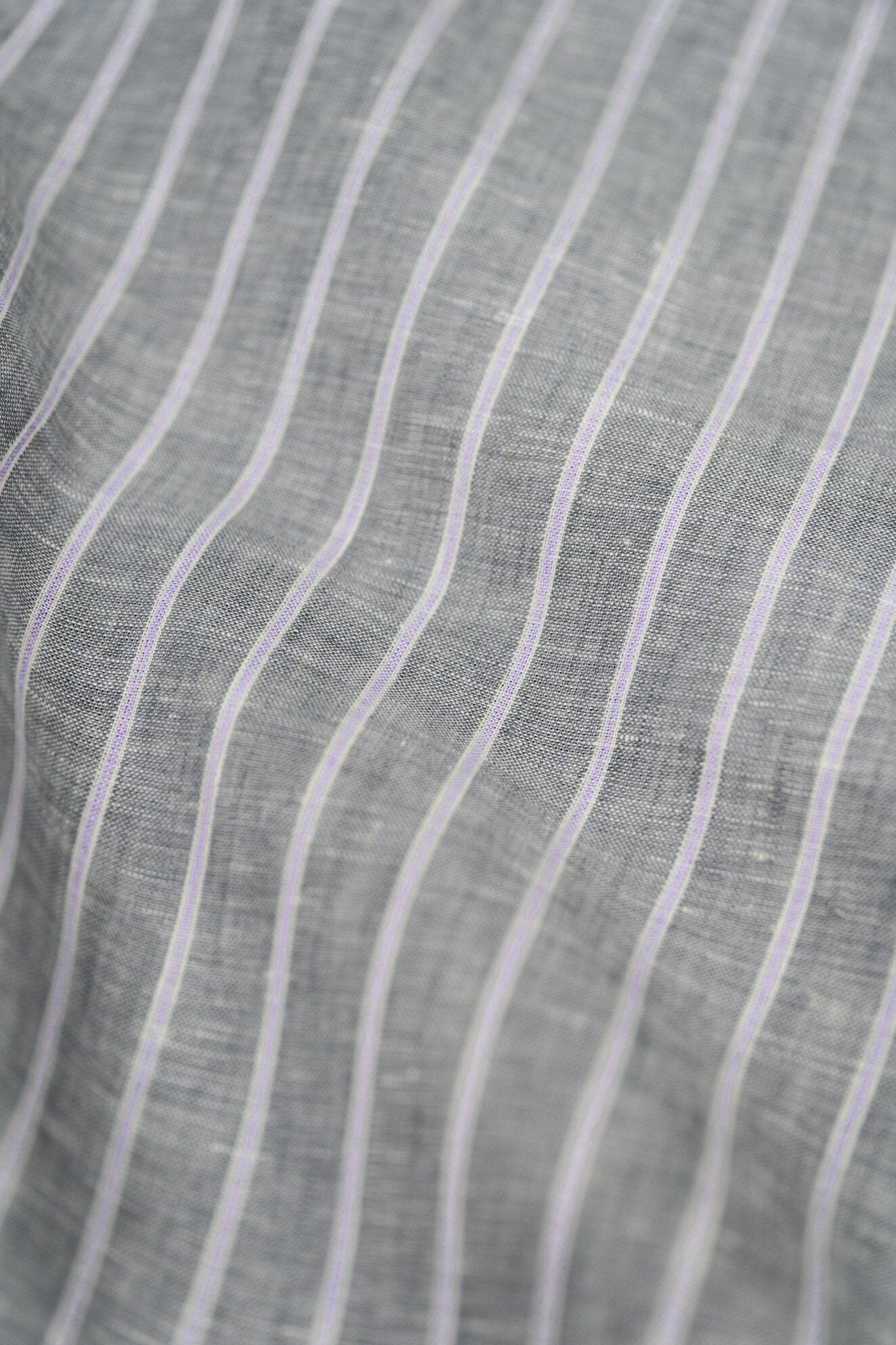 Shirt Fabrics-LaGondola Light Grey With Purple Stripe Linen for Shirt