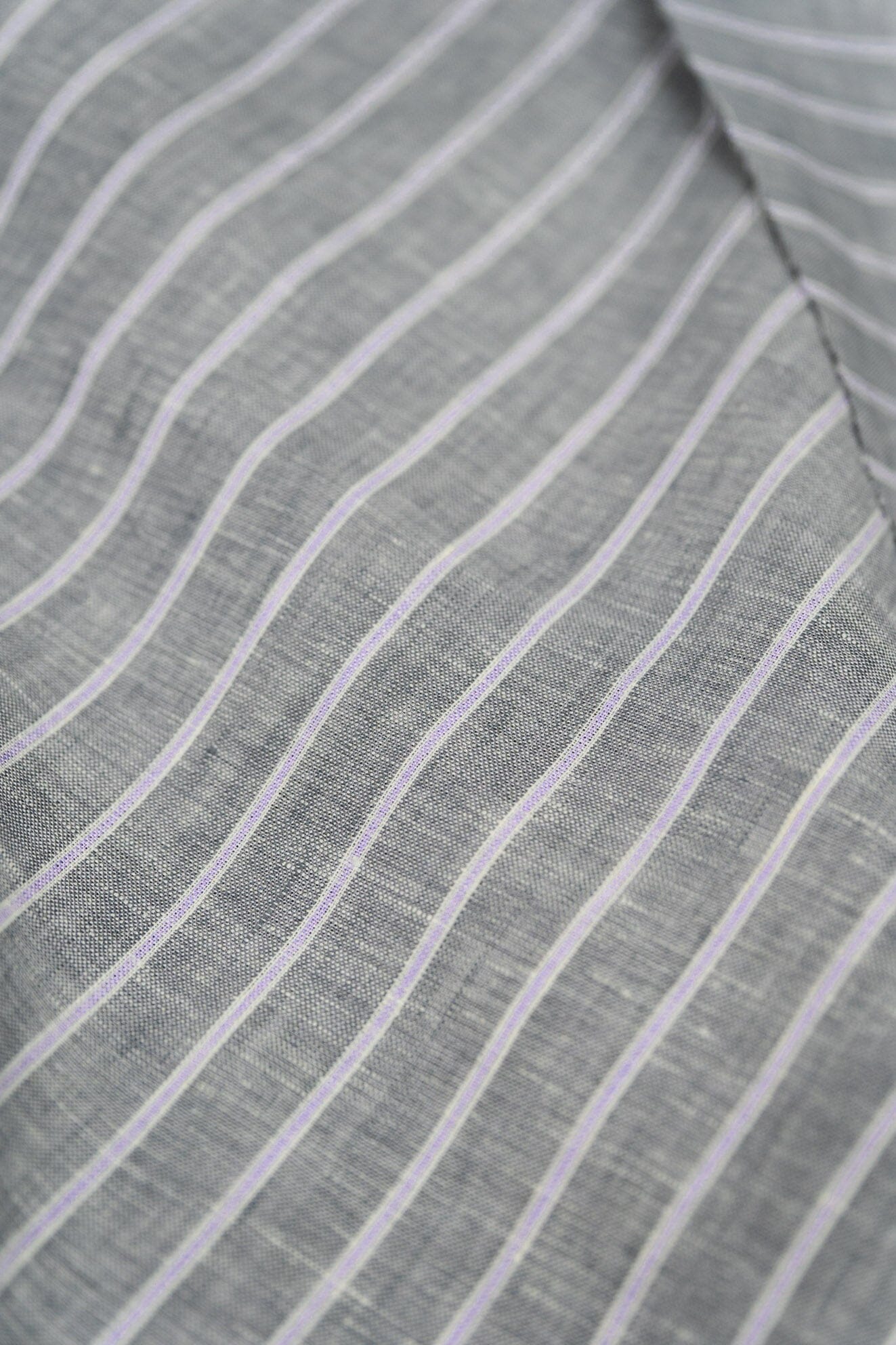 Shirt Fabrics-LaGondola Light Grey With Purple Stripe Linen for Shirt