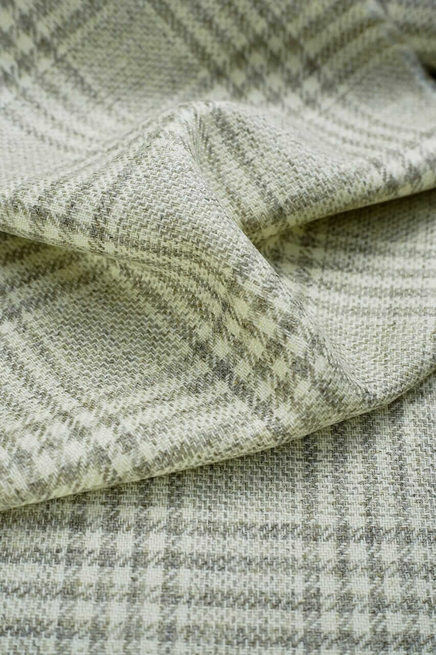 Unique & rare vintage suit fabrics for sartorial/bespoke, wide selection in our online fabric store.