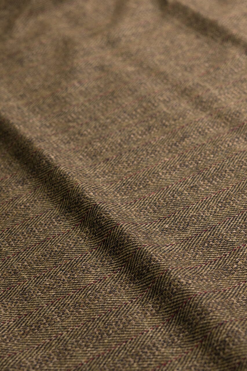 Vintage Suit Fabrics-Reiss Man V232 Amber Herringbone Wool/Silk Jacketing (price per 0.25m)