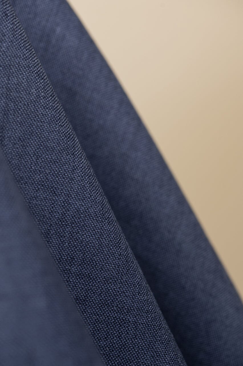 V20353 Dormeuil Blue Plain Wool Suiting -1.6m VINTAGE Dormeuil
