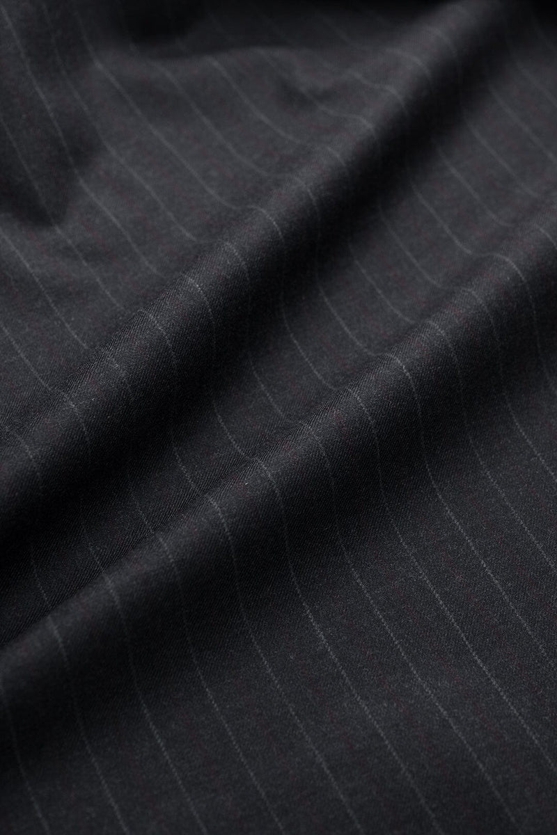 V20518 Charcoal Stripe Suiting-3.1m VINTAGE Vintage