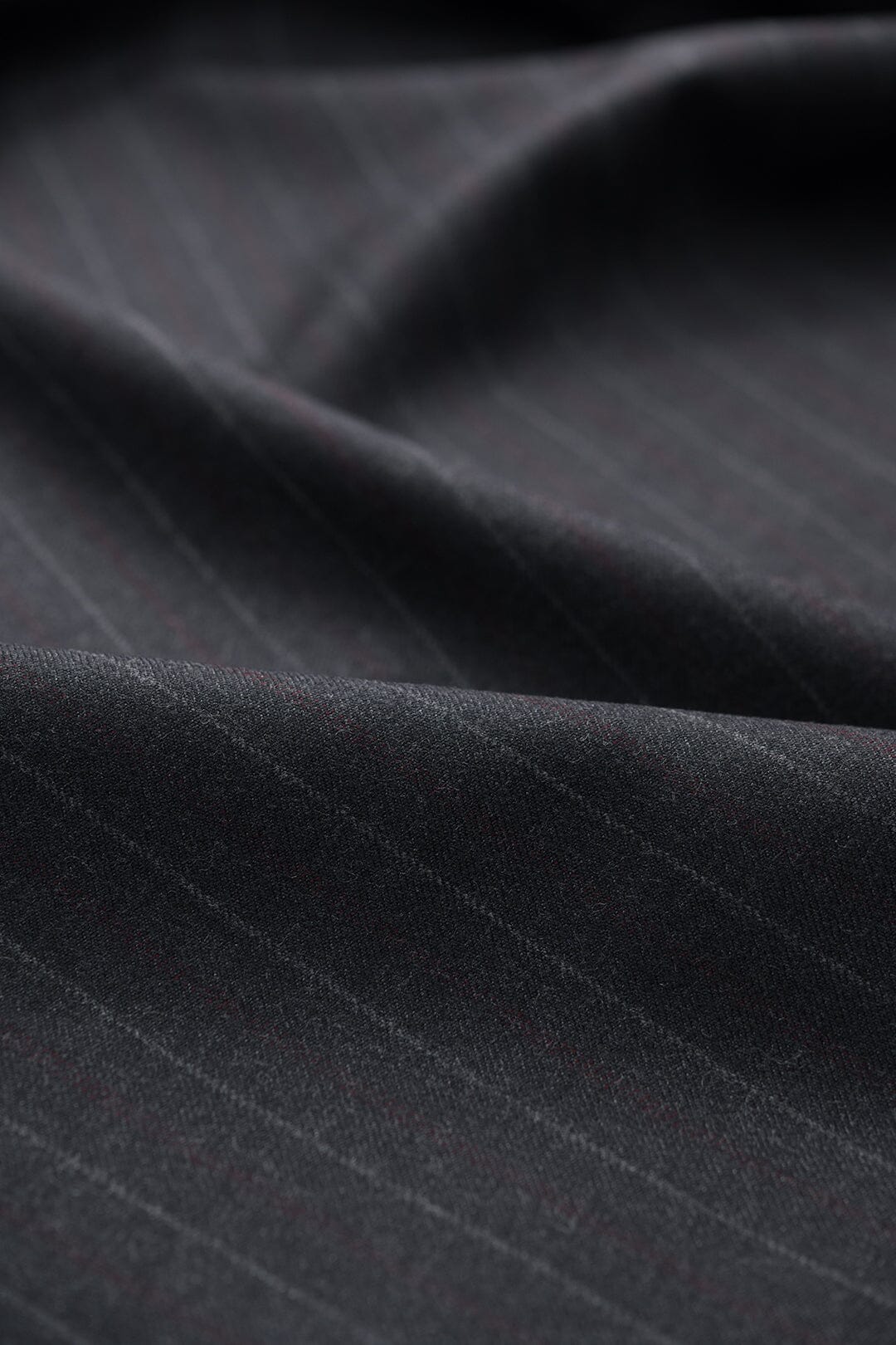 V20518 Charcoal Stripe Suiting-3.1m VINTAGE Vintage