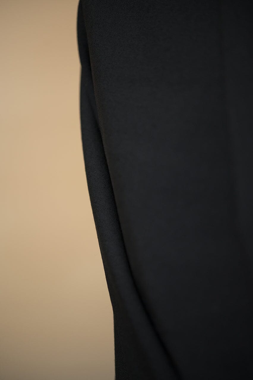 V23100 Black High Twist Wool for Trousers-1.4m VINTAGE Vintage