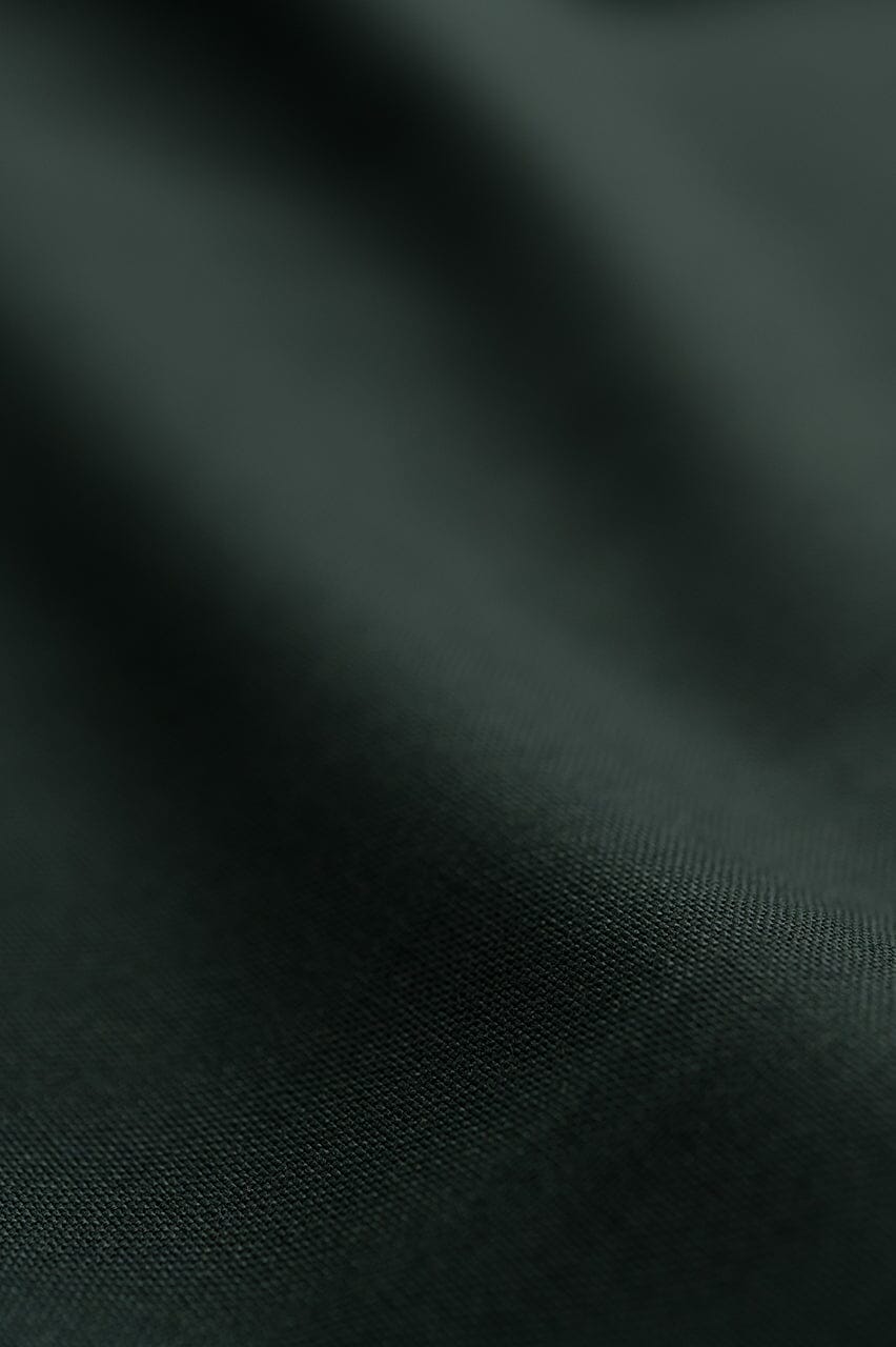 V23118 Green Plain Wool Suiting -2.4m VINTAGE Vintage