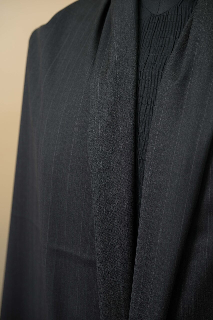 V23124 Charcoal Stripe Wool Suiting -3.1m VINTAGE Vintage