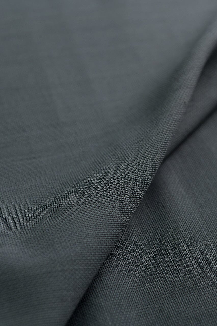 V23128 Stone Grey Nailhead High Twist Wool Suiting -2.9m VINTAGE Vintage