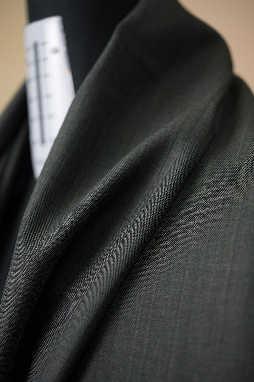V23160 Grey Herringbone 120's Wool Suiting -2.6m VINTAGE Vintage