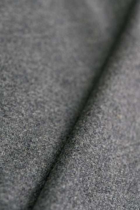 V23197 Grey Plain Cashmere & Mink Jacketing -1.9m VINTAGE Vintage