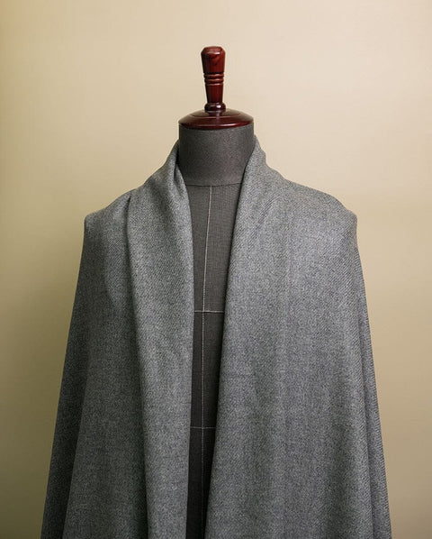 V23198 Grey Plain Cashmere&Mink Suiting -3.8m VINTAGE Vintage