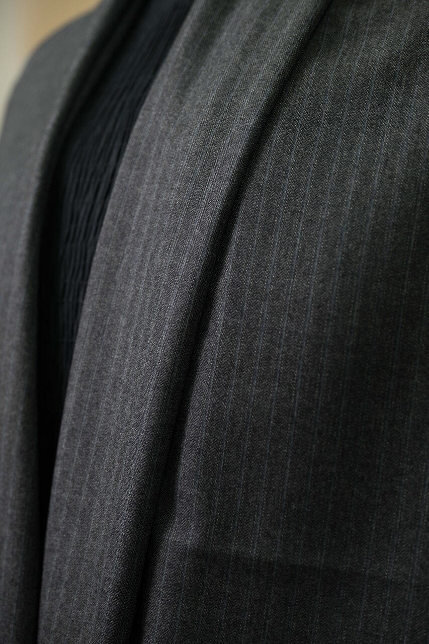 V23208 Charcoal Stripe Herringbone Wool Suiting 3.2m VINTAGE Hield