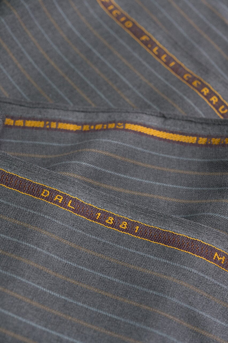 V23230 Grey Twill with Stripes Suiting -3.1m VINTAGE CERRUTI 1881