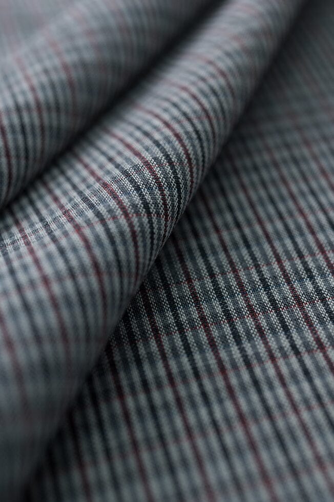 Vintage Suit Fabrics-Vintage V20227 Silver & Red Plaid Jacketing -1.6m