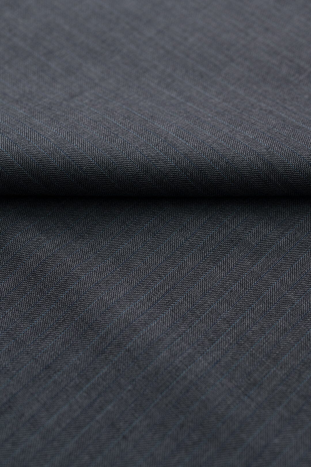 Vintage Suit Fabrics-Vintage V20529 Gray Herringbone 120s Wool & Cashmere -2.3m