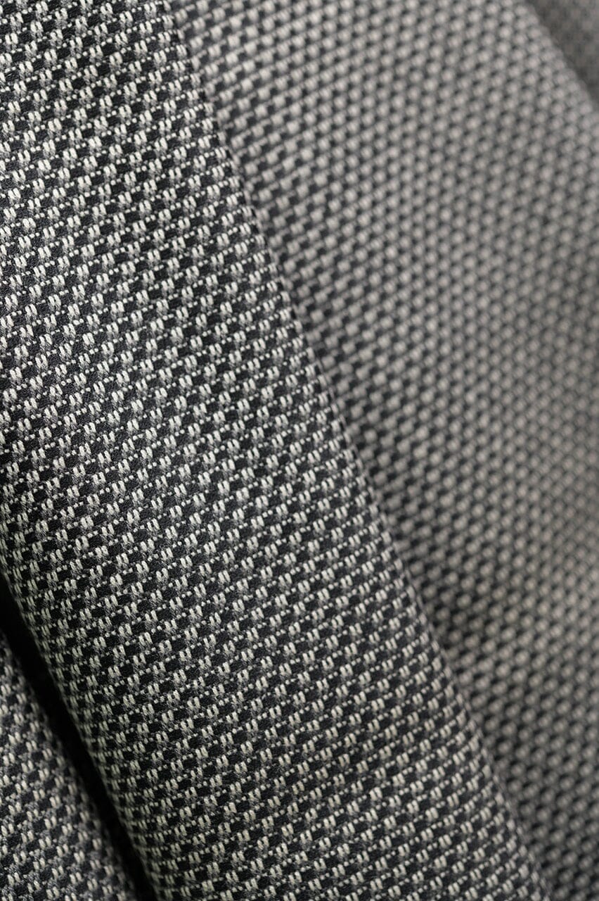 Vintage Suit Fabrics-Vintage V23266 Black&White 120's Wool Jacketing -1.85m