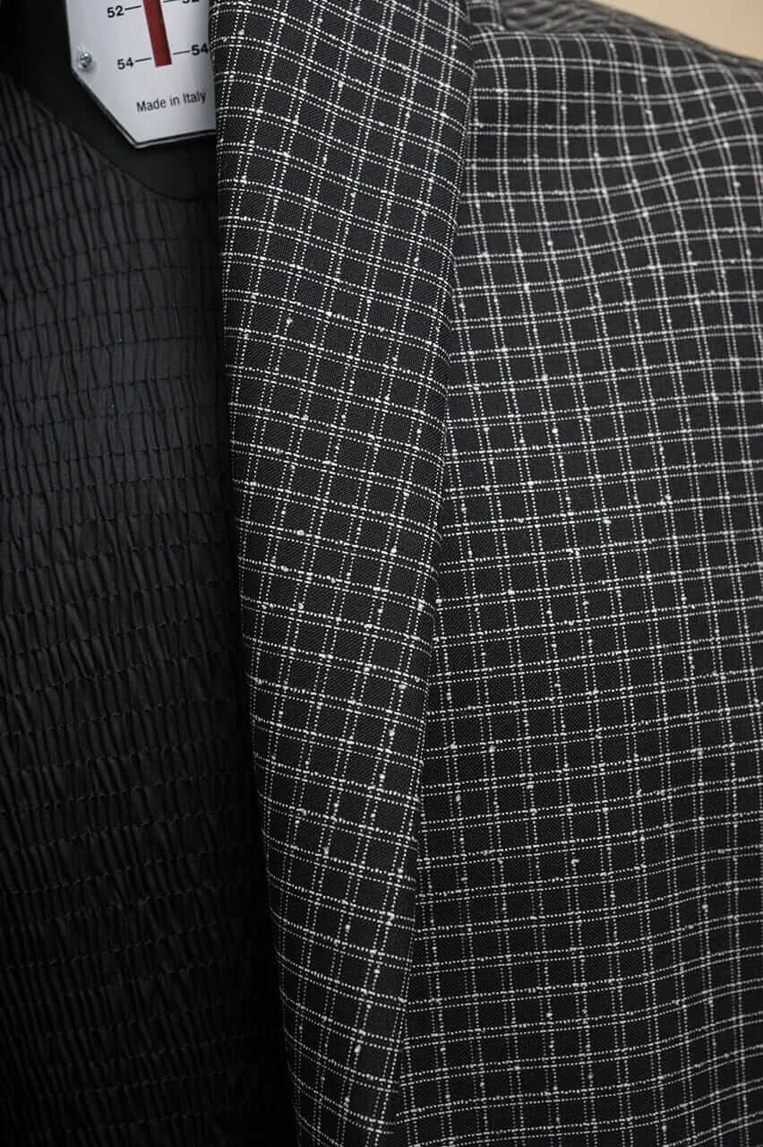 Vintage Suit Fabrics-Vintage V23342 Black Check Trevira&Wool Jacketing-1.7m